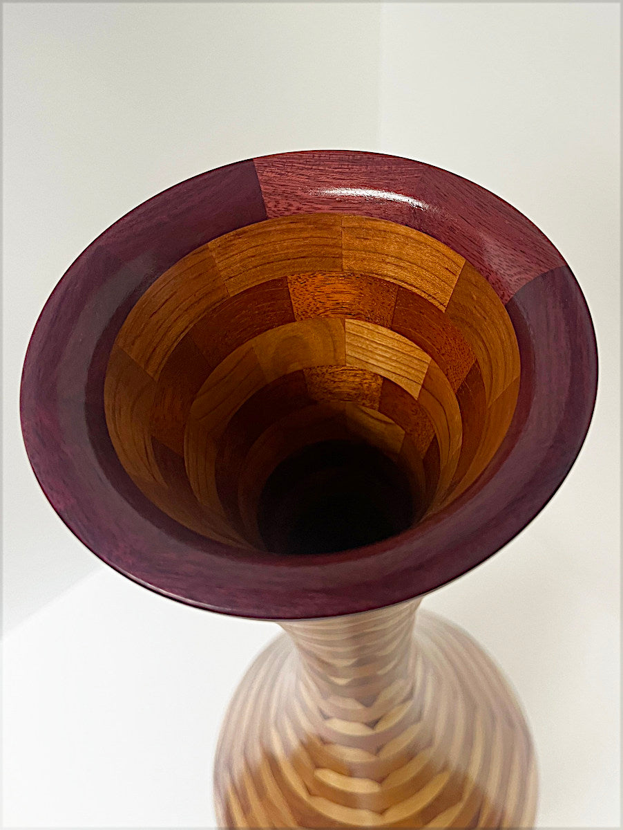 Davoud Khosravi - Circles Vase 36 x 11