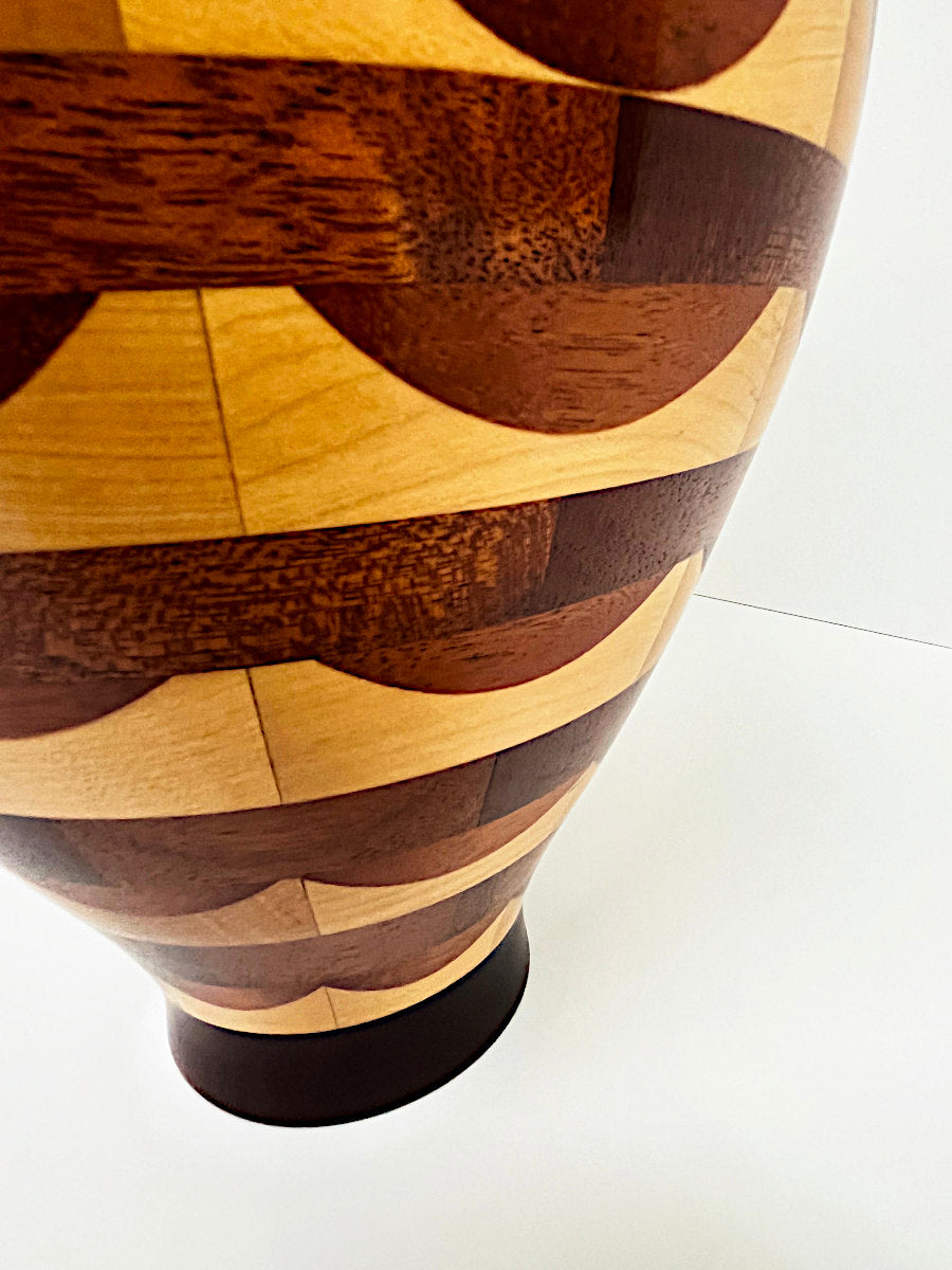 Davoud Khosravi - Moon Vase 19 x 9
