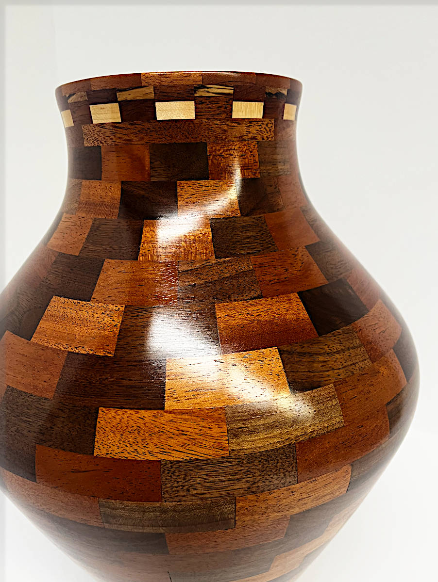 Davoud Khosravi - Spiral Pattern Vase 17 x 11