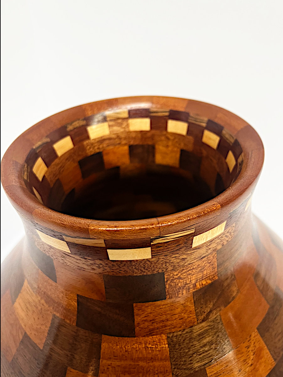 Davoud Khosravi - Spiral Pattern Vase 17 x 11